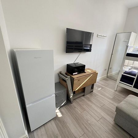 Willesden Green Budget Guesthouse 런던 외부 사진